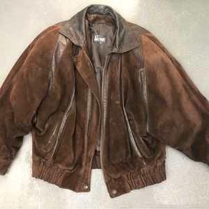 Men’s vintage COMINT leather and suede coat size medium.
